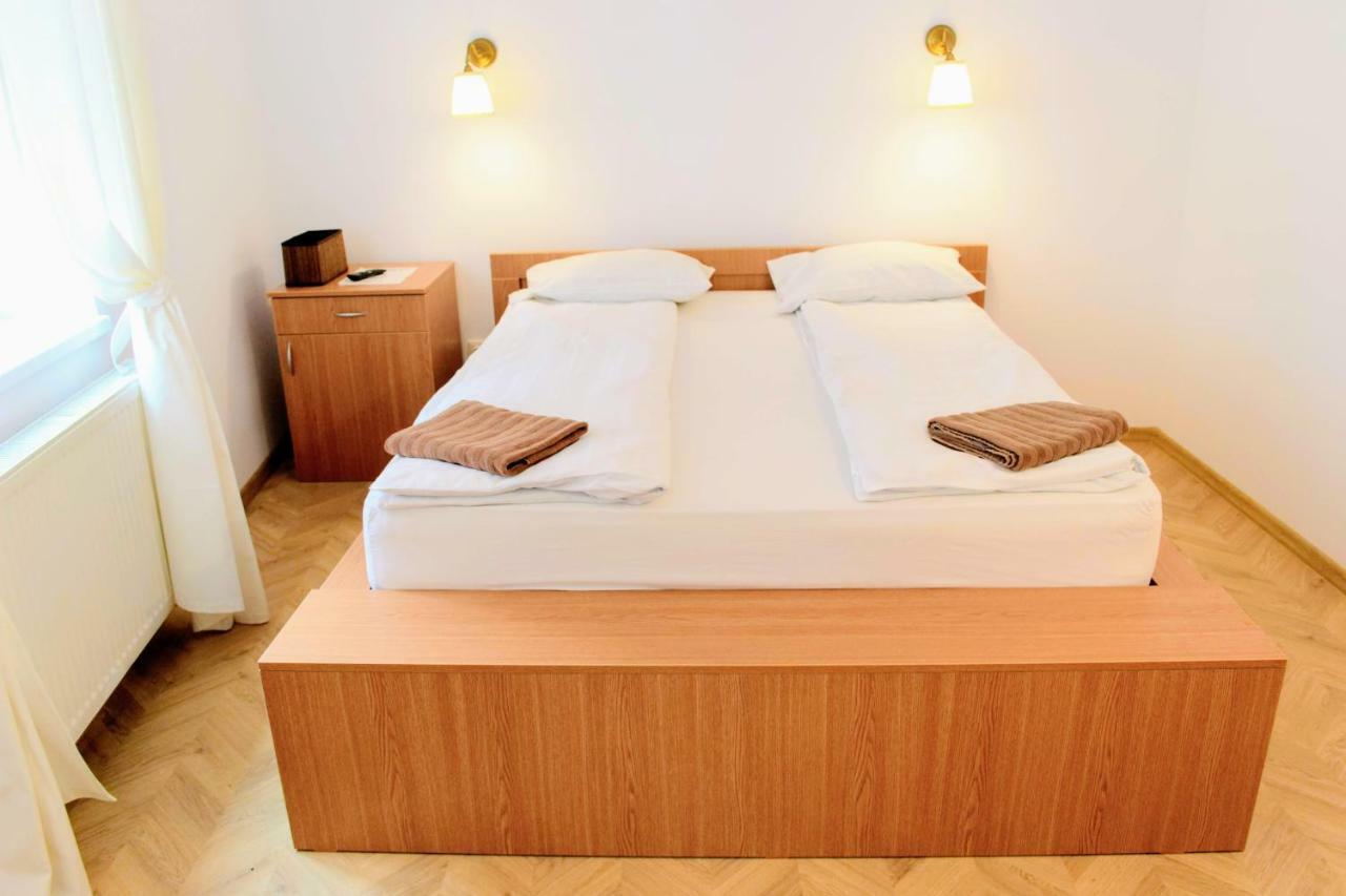 Apartament Turnul Pielarilor Studios Сибиу Экстерьер фото